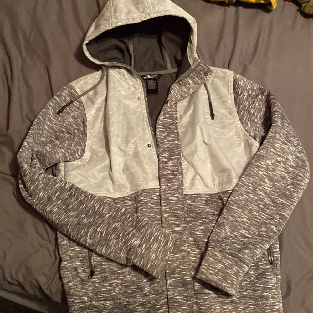 The North Face jacket/wind breaker Size M